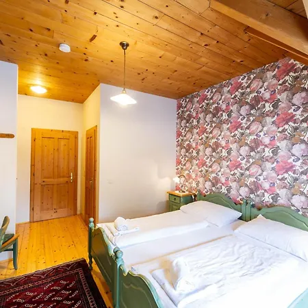 Stoffbauer Gmbh 호텔