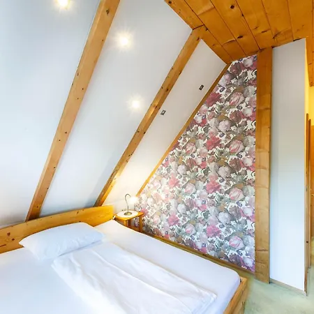 Stoffbauer Gmbh Hotel